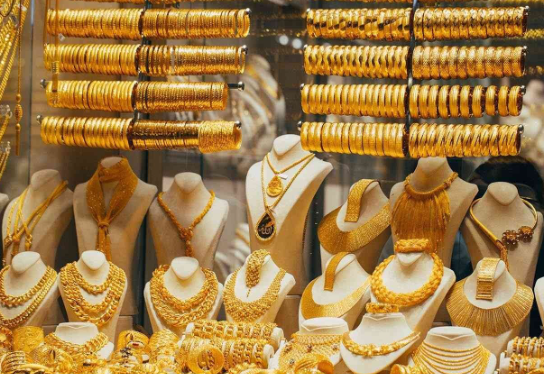 قفزة جنونية في أسعار الذهب يقترب من 5000 جنيه