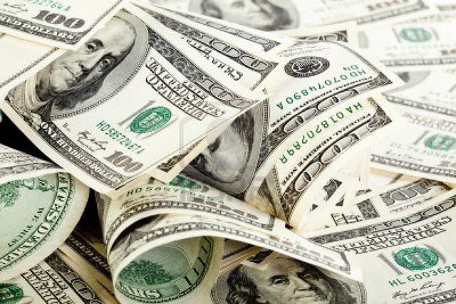 سعر الدولار اليوم الأربعاء 7 فبراير بعد تراجعه أمس 50 جنيه في السوق السوداء