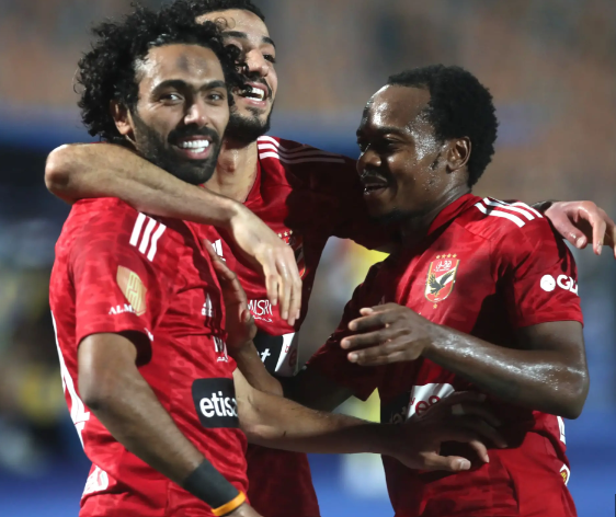 الأهلي ينتظر 1.5 مليون دولار