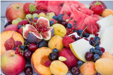 3 فواكه صيفية تساعد في التخلص من الكرش