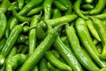 ماذا يحدث لجسمك عند تناول الفلفل الأخضر الحار مع الوجبات؟